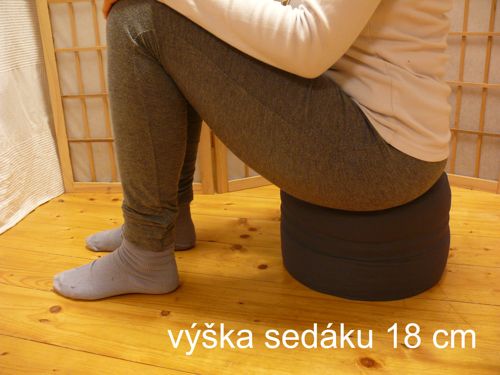 Meditacni_sedak_18cm_klasicke_sezeni_sedy